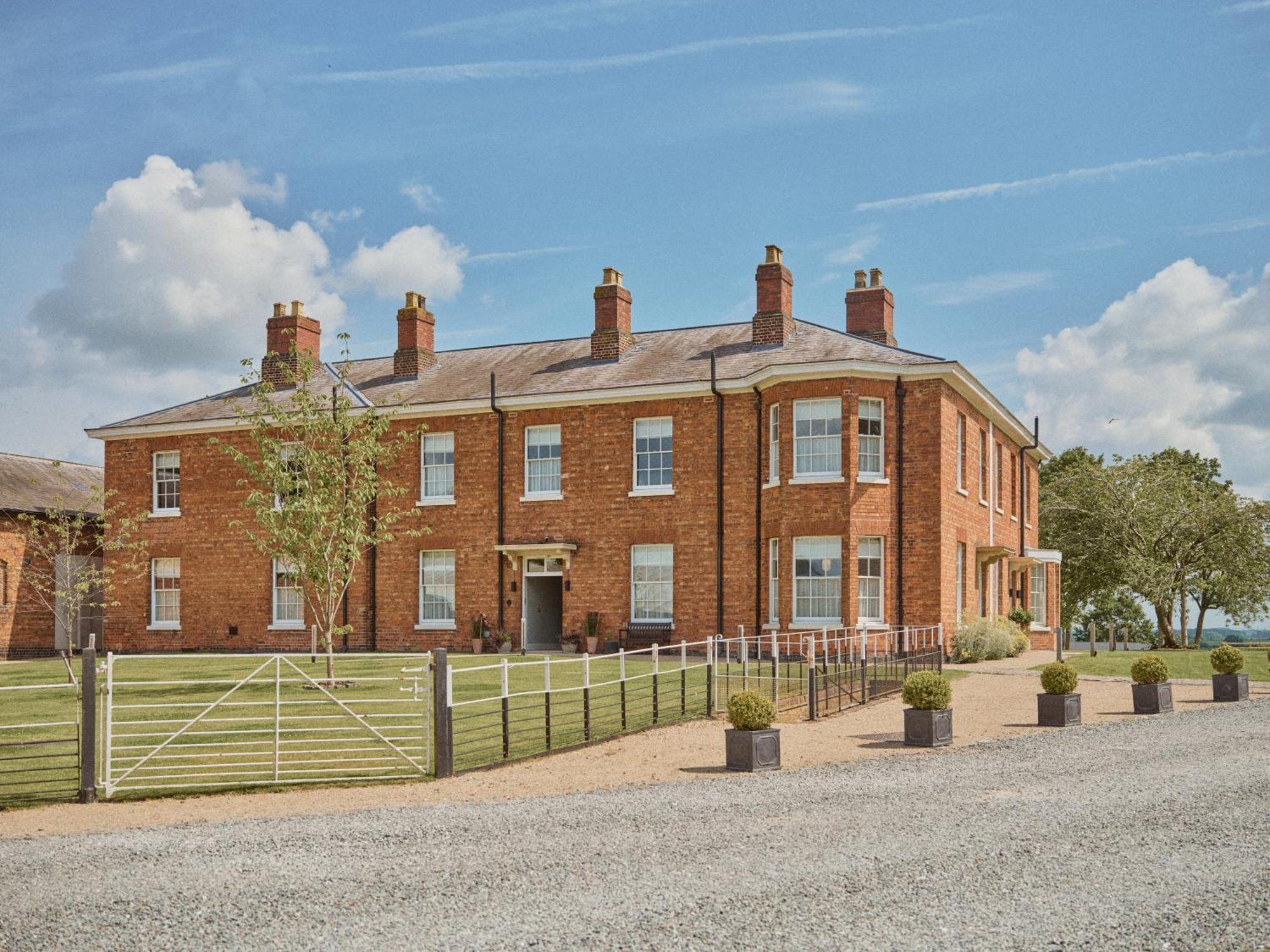 Constantine House Hotel Tamworth Exterior photo